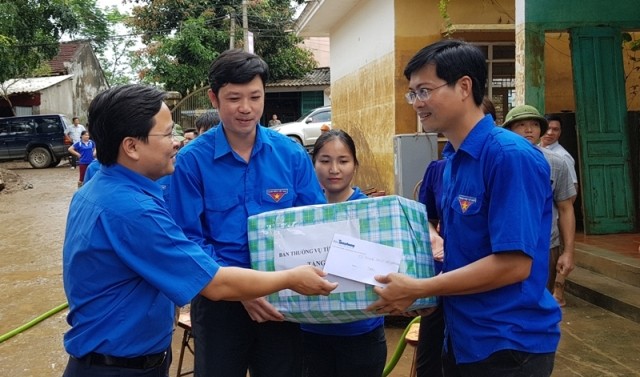 TNTN vùng lũ Thanh Hoá tích cực khắc phục hậu quả lũ lụt - ảnh 6