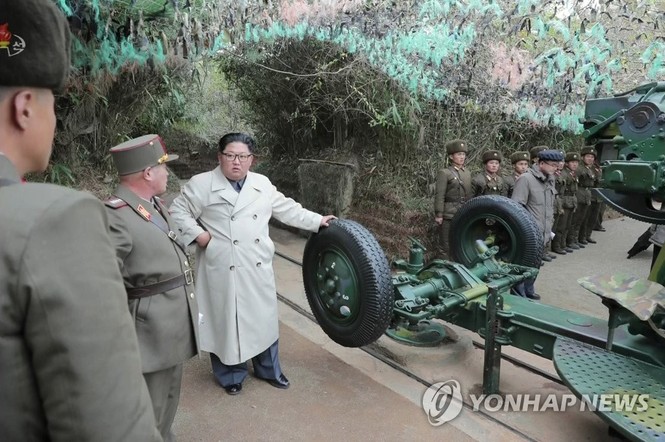 Thông điệp đầy ẩn í đằng sau phong cách ăn vận mới của ông Kim Jong-un - ảnh 1