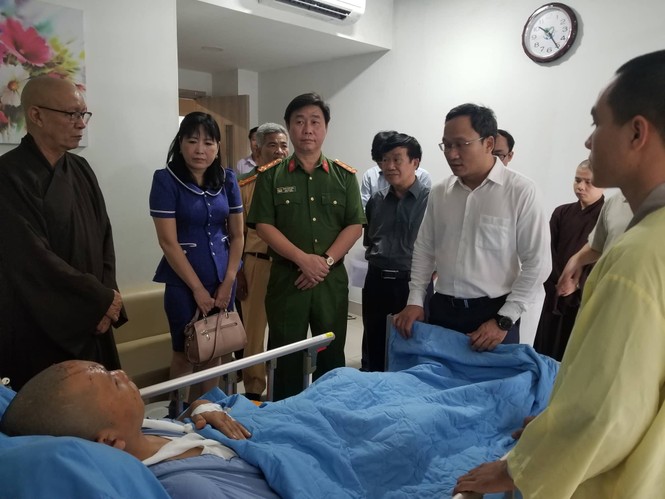Thăm hỏi, chia buồn các nhà sư trong vụ tai nạn ở Quảng Ngãi - ảnh 1