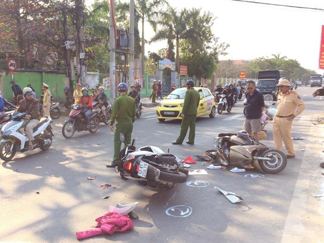 Tai nạn nguy kịch ngay trước nhà, người thân và hàng xóm không nhận ra - ảnh 1