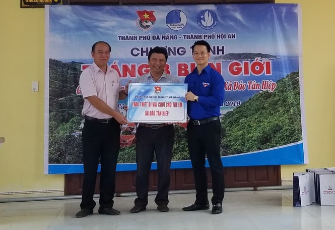 'Tháng Ba biên giới' trên đảo Cù Lao Chàm - ảnh 2
