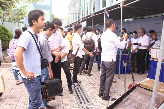 Sôi động Festival khoa học công nghệ sinh viên ĐH Đà Nẵng - ảnh 3