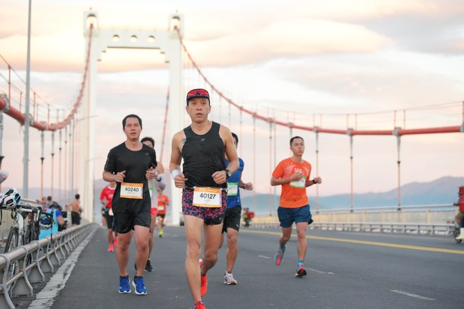 VĐV Việt Nam vô địch giải marathon Quốc tế Đà Nẵng 2019 - ảnh 2