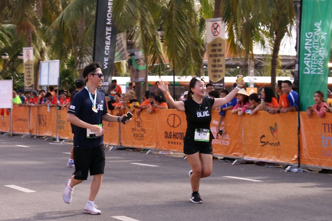 VĐV Việt Nam vô địch giải marathon Quốc tế Đà Nẵng 2019 - ảnh 4