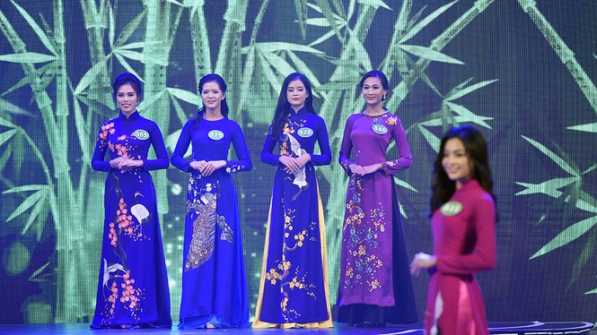 Màn trình diễn áo dài thướt tha tại chung kết “Người đẹp xứ Trà” 2017 - ảnh 2