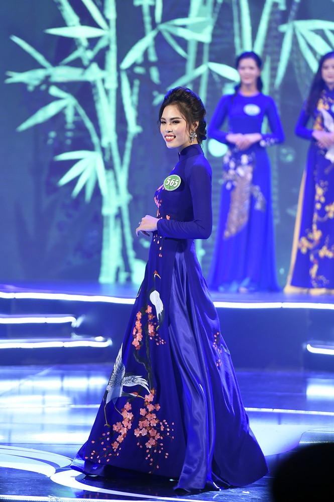 Màn trình diễn áo dài thướt tha tại chung kết “Người đẹp xứ Trà” 2017 - ảnh 17