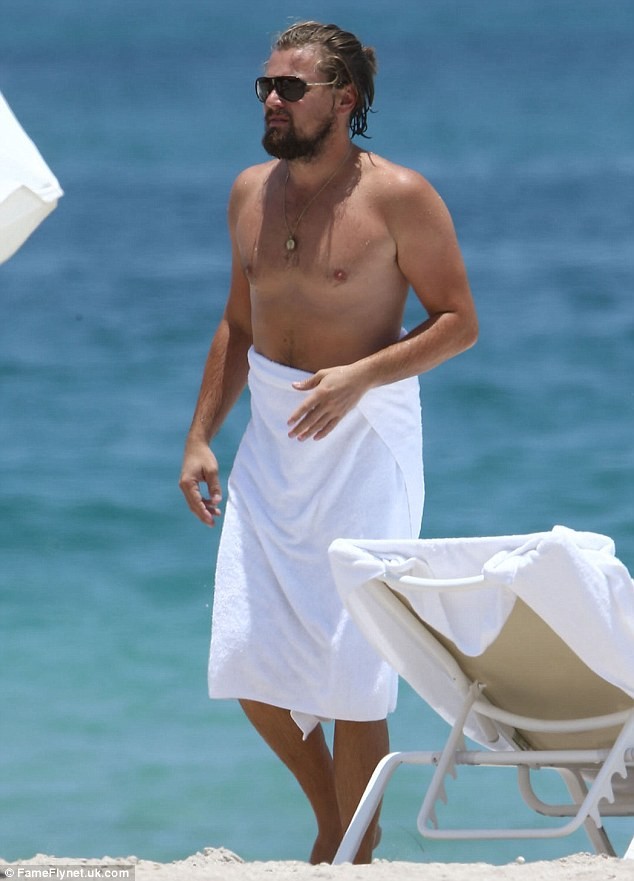 Leonardo DiCaprio lộ thân hình chảy xệ, già nua - ảnh 7