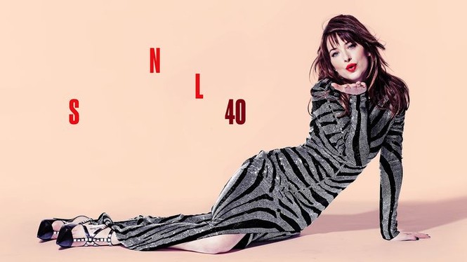 Người đẹp '50 sắc thái' khoe sắc vóc quyến rũ - ảnh 2