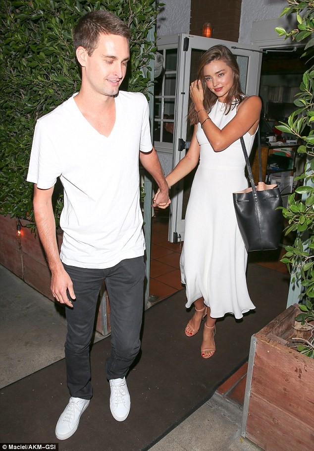 Miranda Kerr đưa con đi chơi cùng bạn trai tỷ phú - ảnh 6