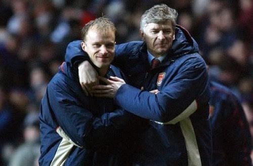 Rộ tin Dennis Bergkamp thay Wenger dẫn dắt Arsenal - ảnh 1