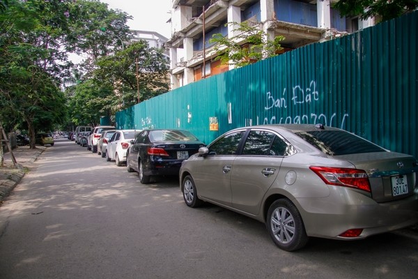 Dự án bỏ hoang, xuống cấp ngay trên