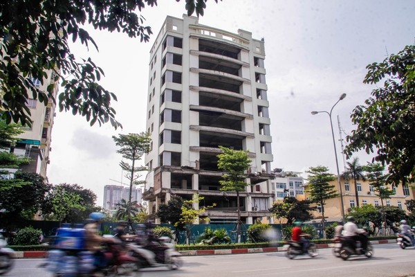 Dự án bỏ hoang, xuống cấp ngay trên
