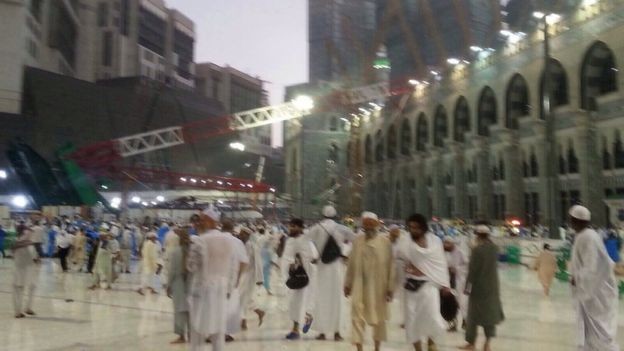 Sập cần cẩu ở Đại thánh đường Mecca, ít nhất 107 người chết - ảnh 2