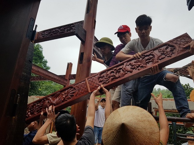 Giám sát kỹ tháo dỡ 'biệt phủ' của đại gia vàng trên rừng Hải Vân - ảnh 4