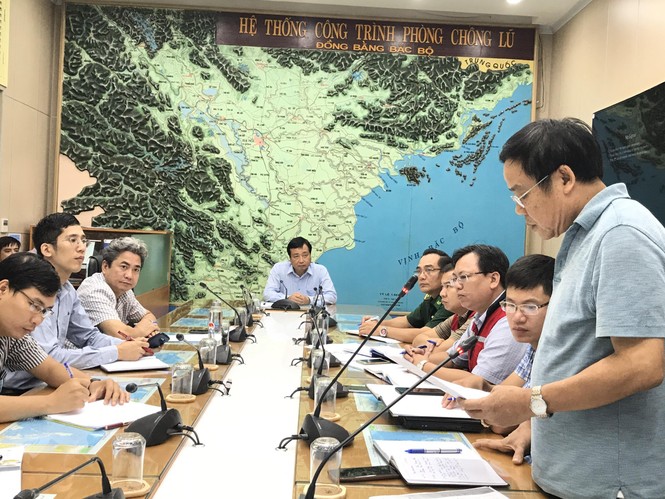 Ứng phó bão lũ: Hồ đập sắp gây thảm họa, nhiều địa phương vẫn lơ mơ - ảnh 1