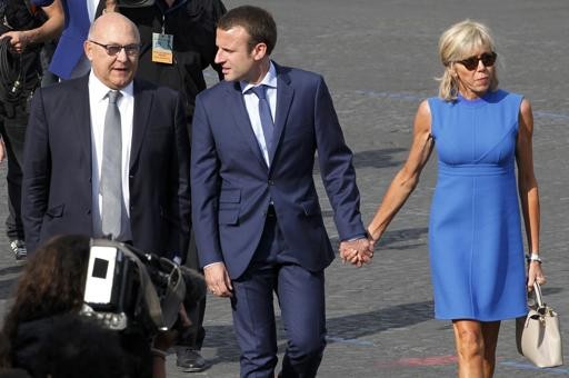 Chuyện tình kỳ lạ của ứng viên Tổng thống Pháp Macron - ảnh 2
