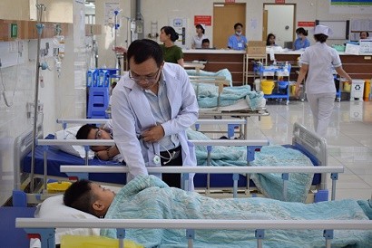 21 học sinh tiểu học cấp cứu sau bữa ăn trưa - ảnh 1