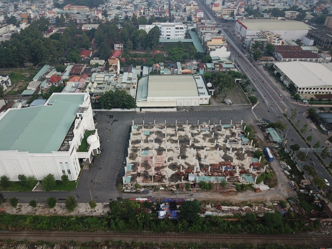 Cận cảnh khu phức hợp không phép giữa trung tâm thành phố Biên Hòa - ảnh 1