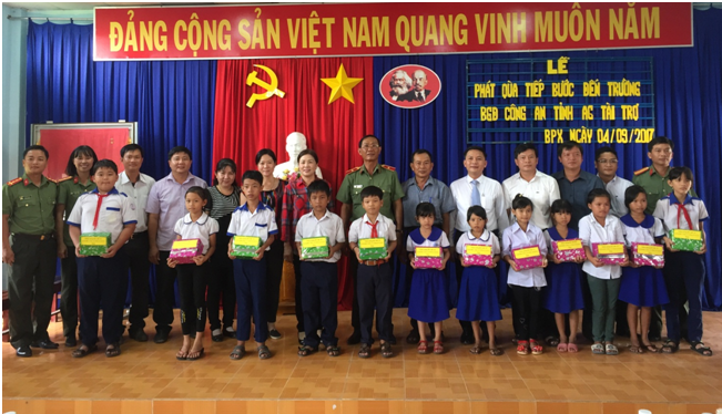 Công an An Giang và Phương Trang FUTA Bus Lines cùng tiếp sức mùa thi - ảnh 1