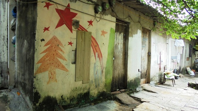 'Bức tử' ao hồ giữa Thủ đô, trách nhiệm thuộc về ai? - ảnh 2