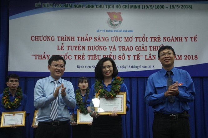 Tuyên dương 31 thầy thuốc trẻ tiêu biểu Sở Y tế TPHCM - ảnh 2