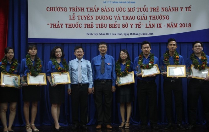 Tuyên dương 31 thầy thuốc trẻ tiêu biểu Sở Y tế TPHCM - ảnh 4