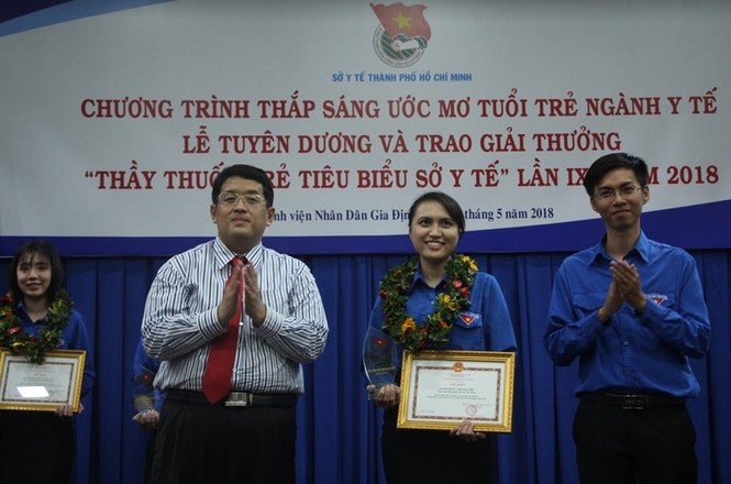 Tuyên dương 31 thầy thuốc trẻ tiêu biểu Sở Y tế TPHCM - ảnh 5