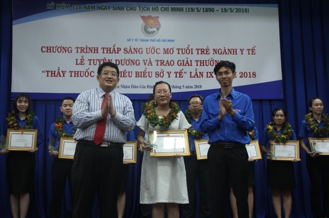 Tuyên dương 31 thầy thuốc trẻ tiêu biểu Sở Y tế TPHCM - ảnh 6