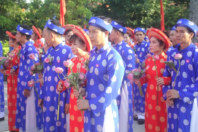 Lễ cưới tập thể, hạnh phúc, thanh niên công nhân, Nhà thiếu nhi TPHCM, đám cưới, vui vẻ, áo dài - ảnh 20