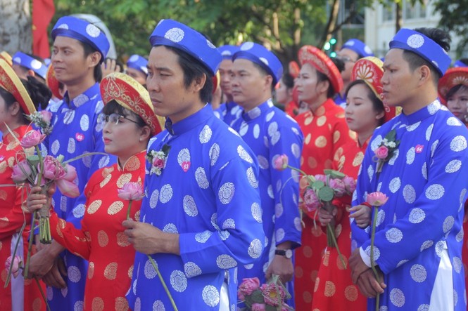 Lễ cưới tập thể, hạnh phúc, thanh niên công nhân, Nhà thiếu nhi TPHCM, đám cưới, vui vẻ, áo dài - ảnh 18