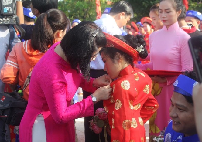 Lễ cưới tập thể, hạnh phúc, thanh niên công nhân, Nhà thiếu nhi TPHCM, đám cưới, vui vẻ, áo dài - ảnh 8
