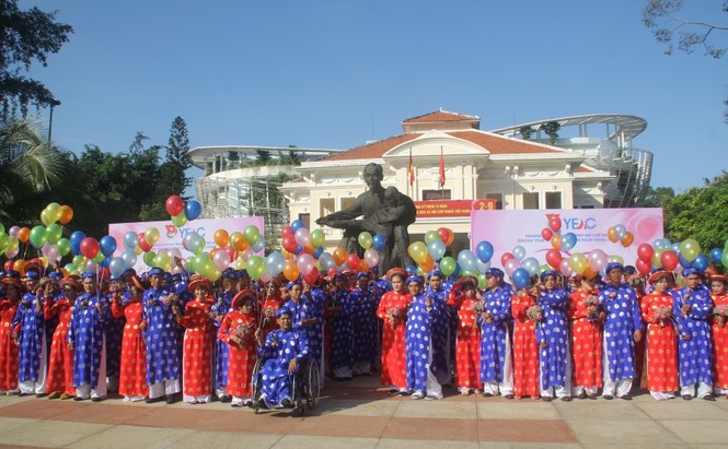 Lễ cưới tập thể, hạnh phúc, thanh niên công nhân, Nhà thiếu nhi TPHCM, đám cưới, vui vẻ, áo dài - ảnh 11