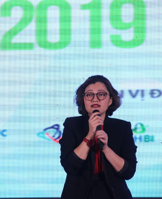 Ngoài bắt chước, bạn trẻ cần