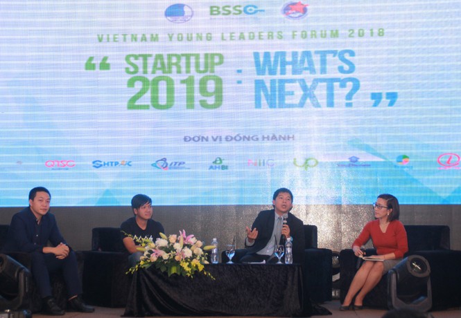 Ngoài bắt chước, bạn trẻ cần