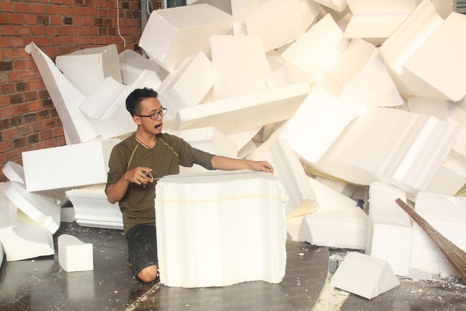 Nhìn gần các linh vật đường hoa Nguyễn Huệ trong giai đoạn tạo tác - ảnh 11