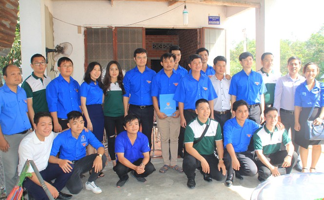 T.Ư Đoàn thăm hỏi, tặng quà Tết gia đình chính sách, thanh niên Tây Ninh - ảnh 5