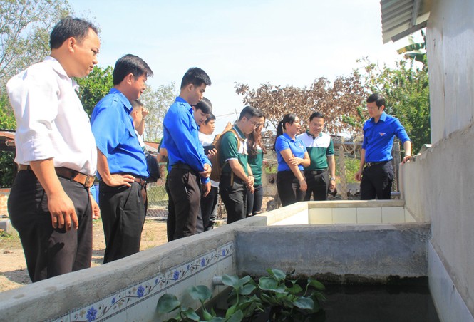 T.Ư Đoàn thăm hỏi, tặng quà Tết gia đình chính sách, thanh niên Tây Ninh - ảnh 7