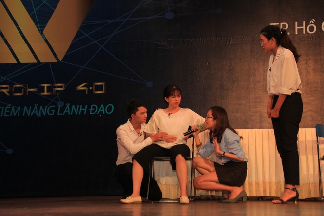Nguyễn Thị Thùy Vy đoạt ngôi quán quân cuộc thi