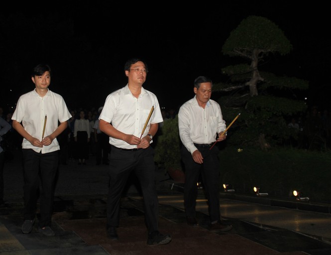 Sinh viên, hội viên toàn quốc tri ân những anh hùng liệt sỹ Côn Đảo - ảnh 3