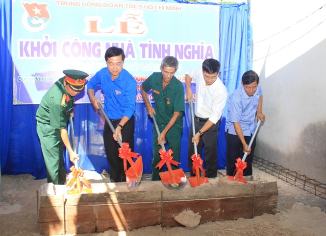 Bí thứ thứ nhất T.Ư Đoàn Lê Quốc Phong tri ân gia đình chính sách tỉnh Tây Ninh - ảnh 2