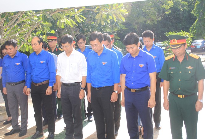 Bí thứ thứ nhất T.Ư Đoàn Lê Quốc Phong tri ân gia đình chính sách tỉnh Tây Ninh - ảnh 5