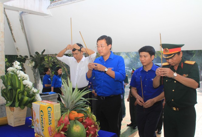 Bí thứ thứ nhất T.Ư Đoàn Lê Quốc Phong tri ân gia đình chính sách tỉnh Tây Ninh - ảnh 6