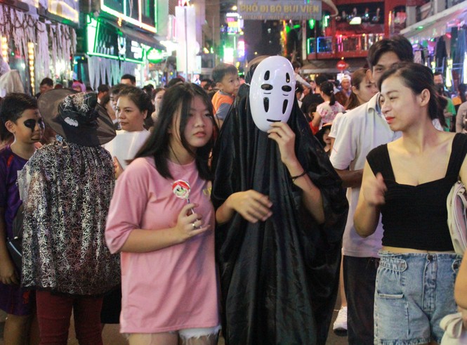 Muôn kiểu hóa trang