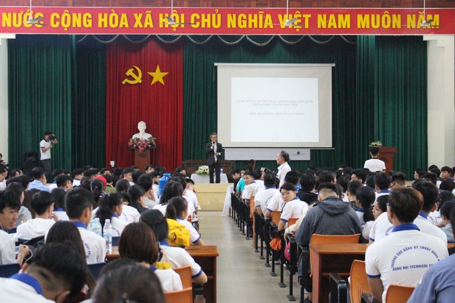 3.000 học sinh, sinh viên tìm hiểu, trải nghiệm thực tế nghề nghiệp tương lai - ảnh 4