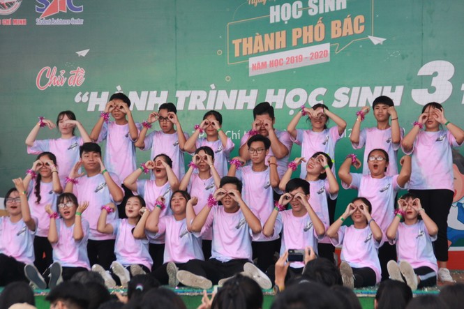 Xem hàng trăm học sinh Sài Gòn bùng nổ, trẻ trung trong các vũ điệu hiện đại - ảnh 6