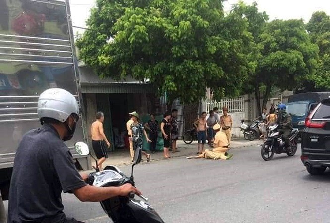 Vụ CSGT Hải Phòng bị hất văng: Kỹ năng, nghiệp vụ xử lý vi phạm còn hạn chế - ảnh 1