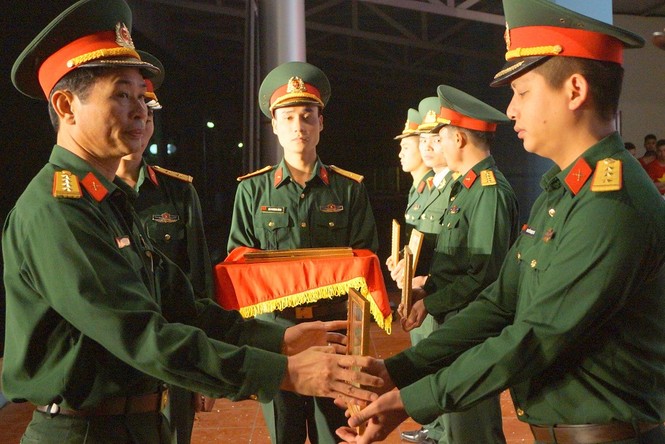 Học viên áo lính thi kể chuyện Bác Hồ - ảnh 10