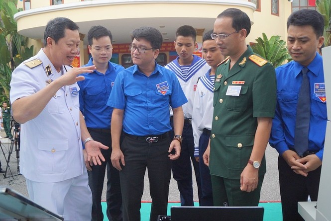 Xây dựng hình ảnh 'Bộ đội Cụ Hồ' trong lòng dân - ảnh 4