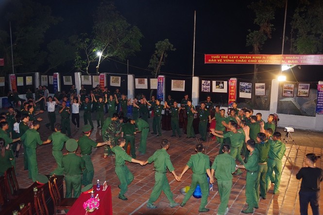 Tuổi trẻ với biển đảo quê hương - ảnh 2