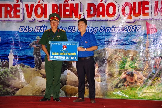 Tuổi trẻ với biển đảo quê hương - ảnh 3